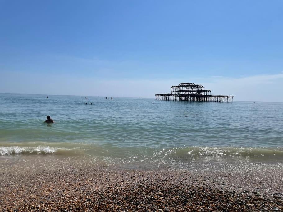 Rooms In A Beautiful House With Free On St Parking Brighton Kültér fotó